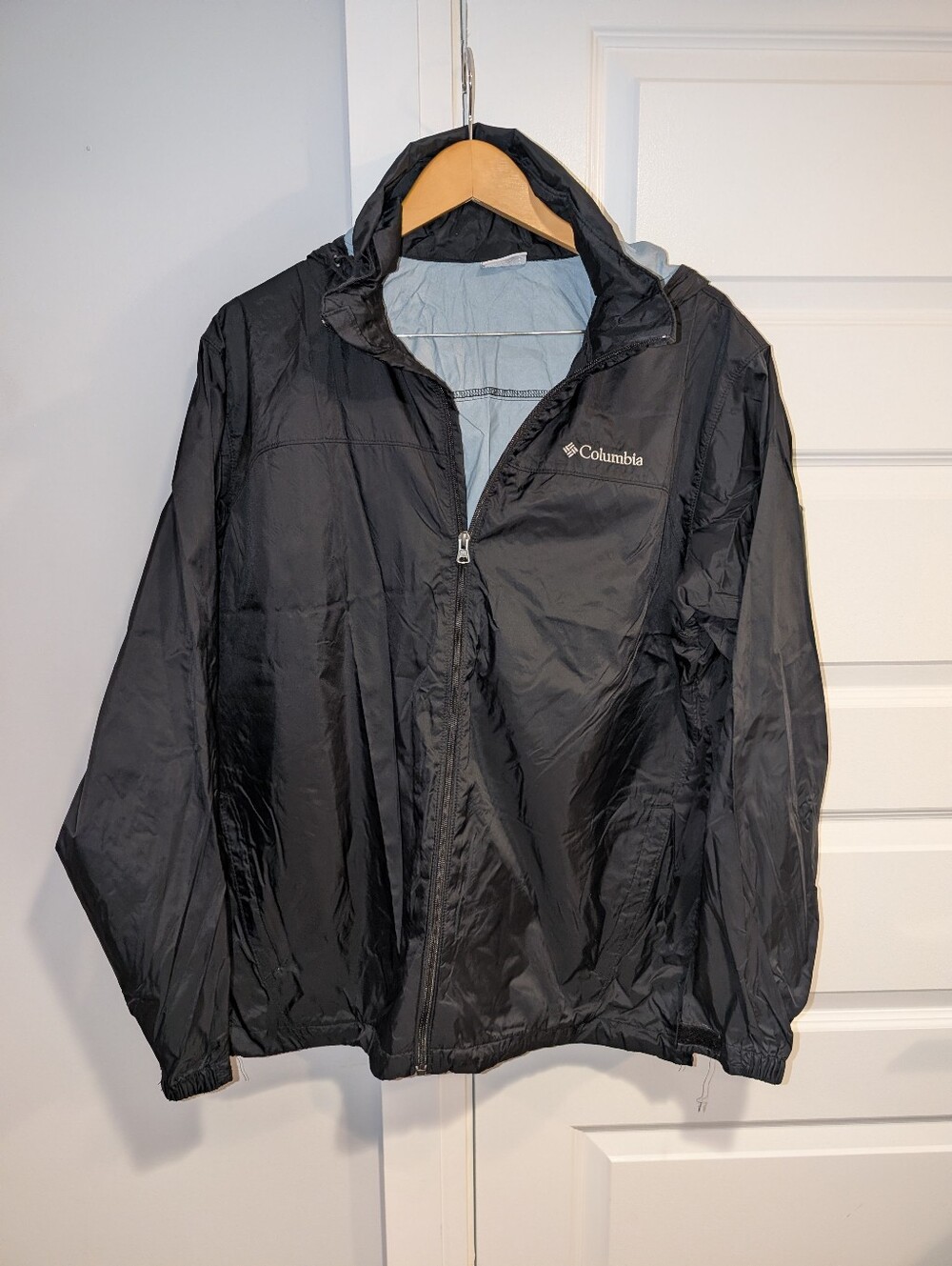 Columbia Men's Black Lightweight Hooded Packable Windbreaker Rain Jacket